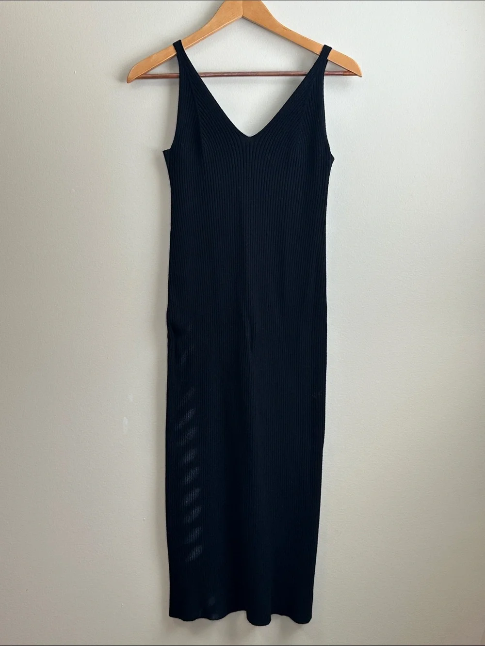 Black Ribbed V-Neck Midi Dress - Women Size Small